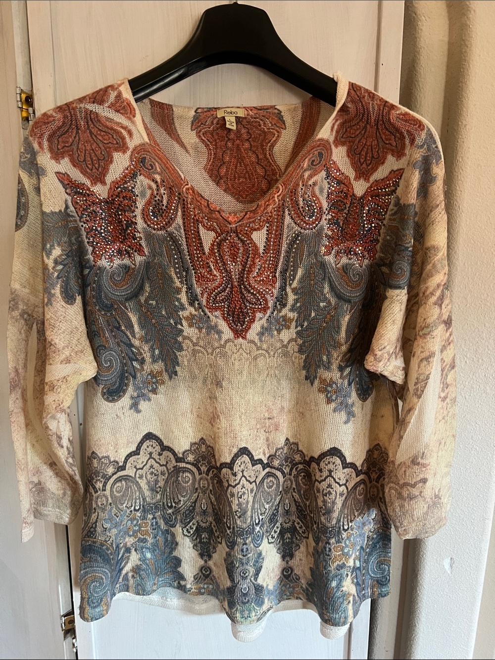 Reba sequin Embellished V-Neck Tunic in Rust, Blue & Cream sz L